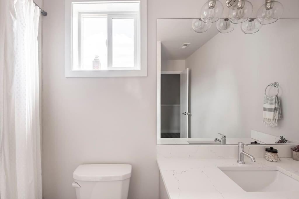 Comfy Family Home, Walkable Neighborhood + Patio! بورتلاند المظهر الخارجي الصورة