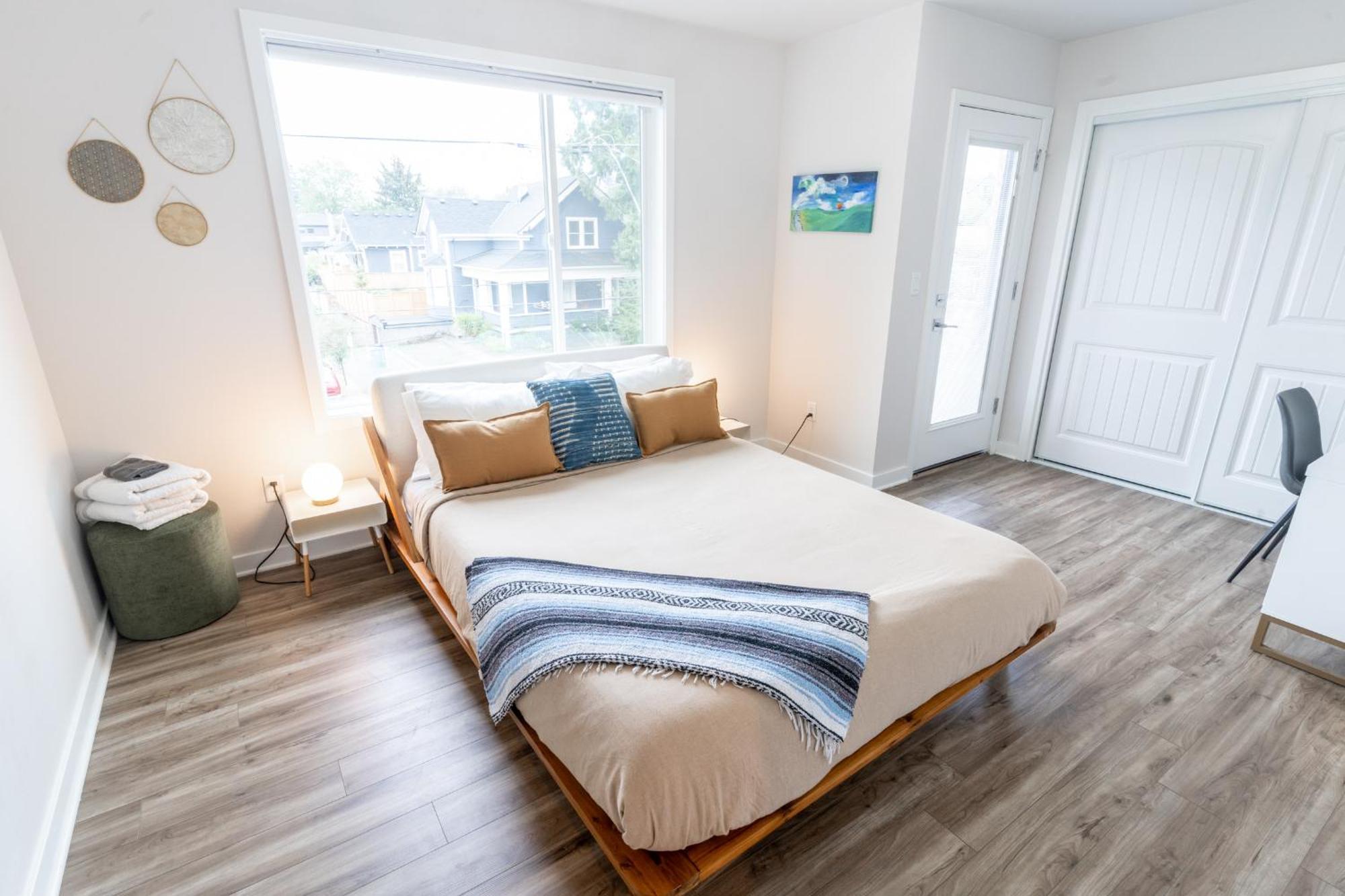 Comfy Family Home, Walkable Neighborhood + Patio! بورتلاند المظهر الخارجي الصورة