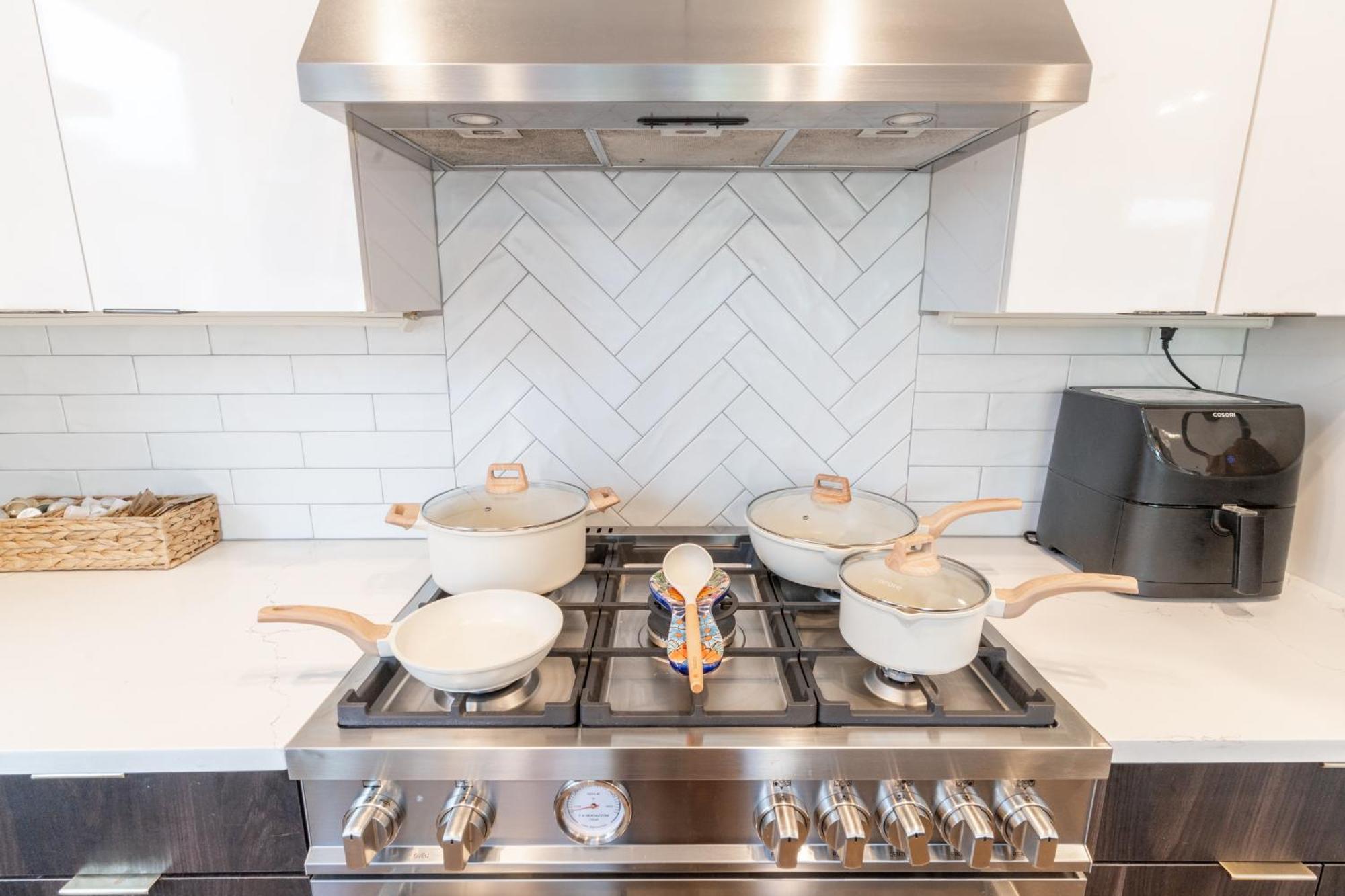 Comfy Family Home, Walkable Neighborhood + Patio! بورتلاند المظهر الخارجي الصورة
